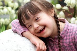 Dags att ändra synen på ofödda barn med Downs syndrom